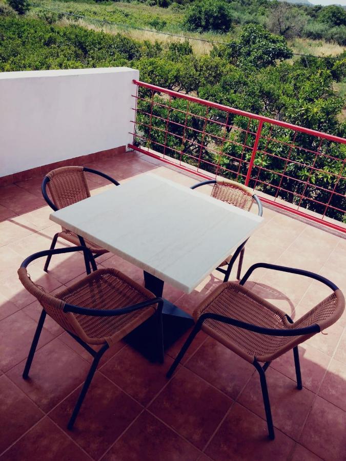 Apartmani Urlic Сресер Экстерьер фото
